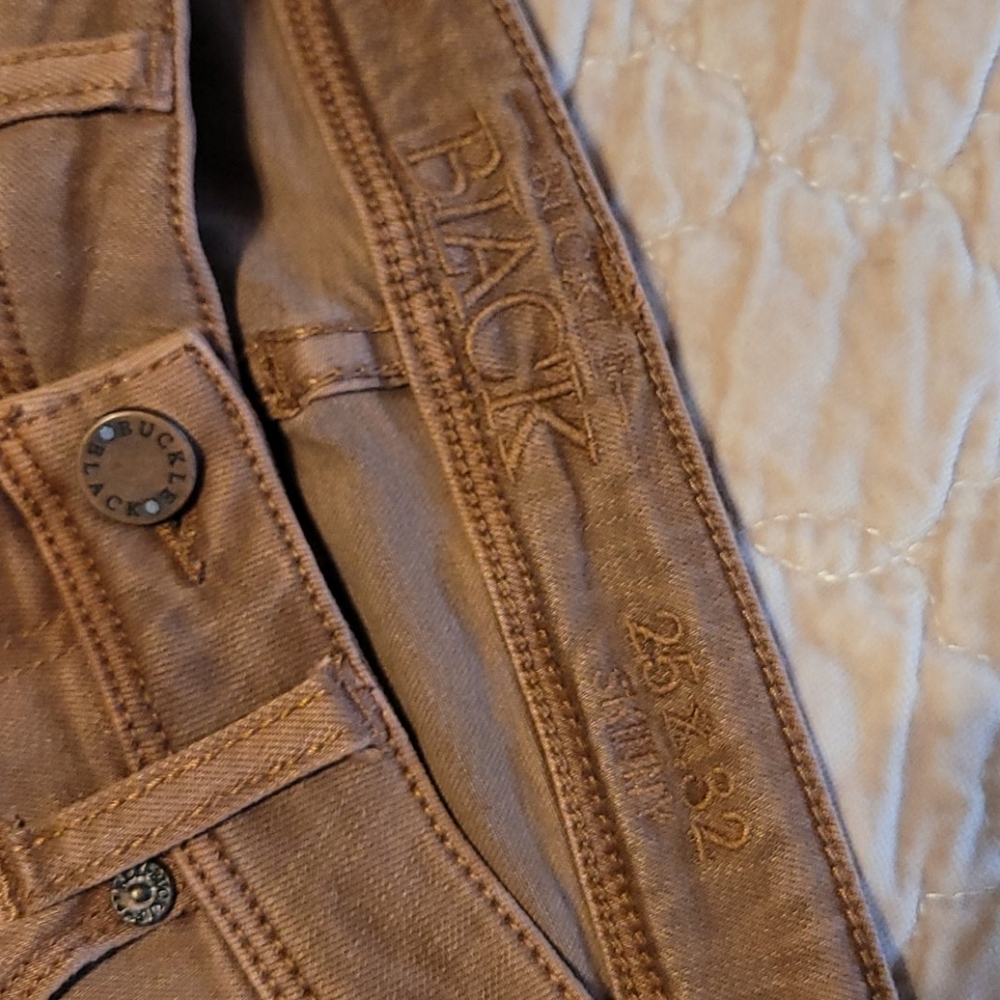 Jeans - Picture 2 of 3